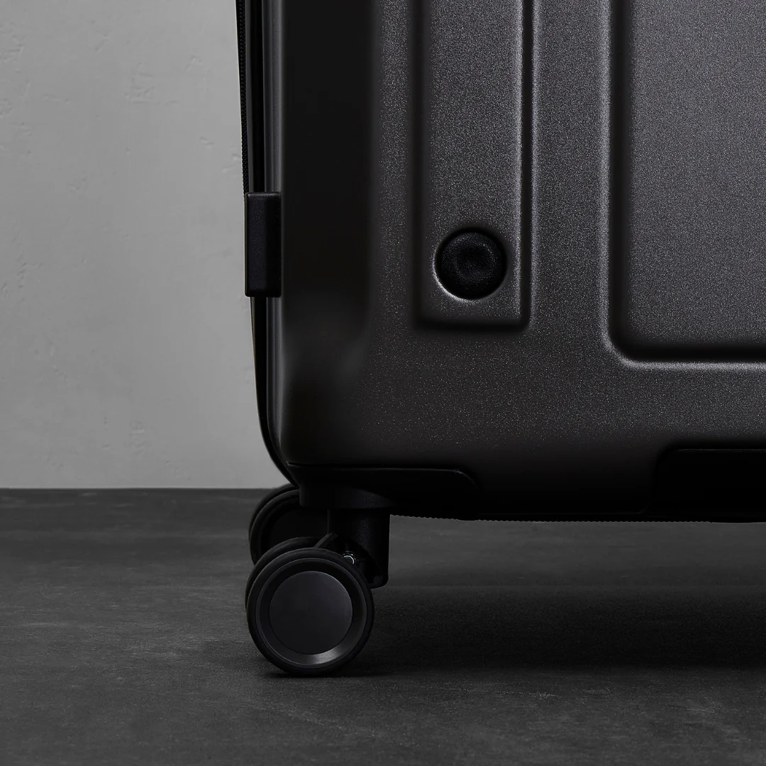 Alpine Small Suitcase in Charcoal - Image 4