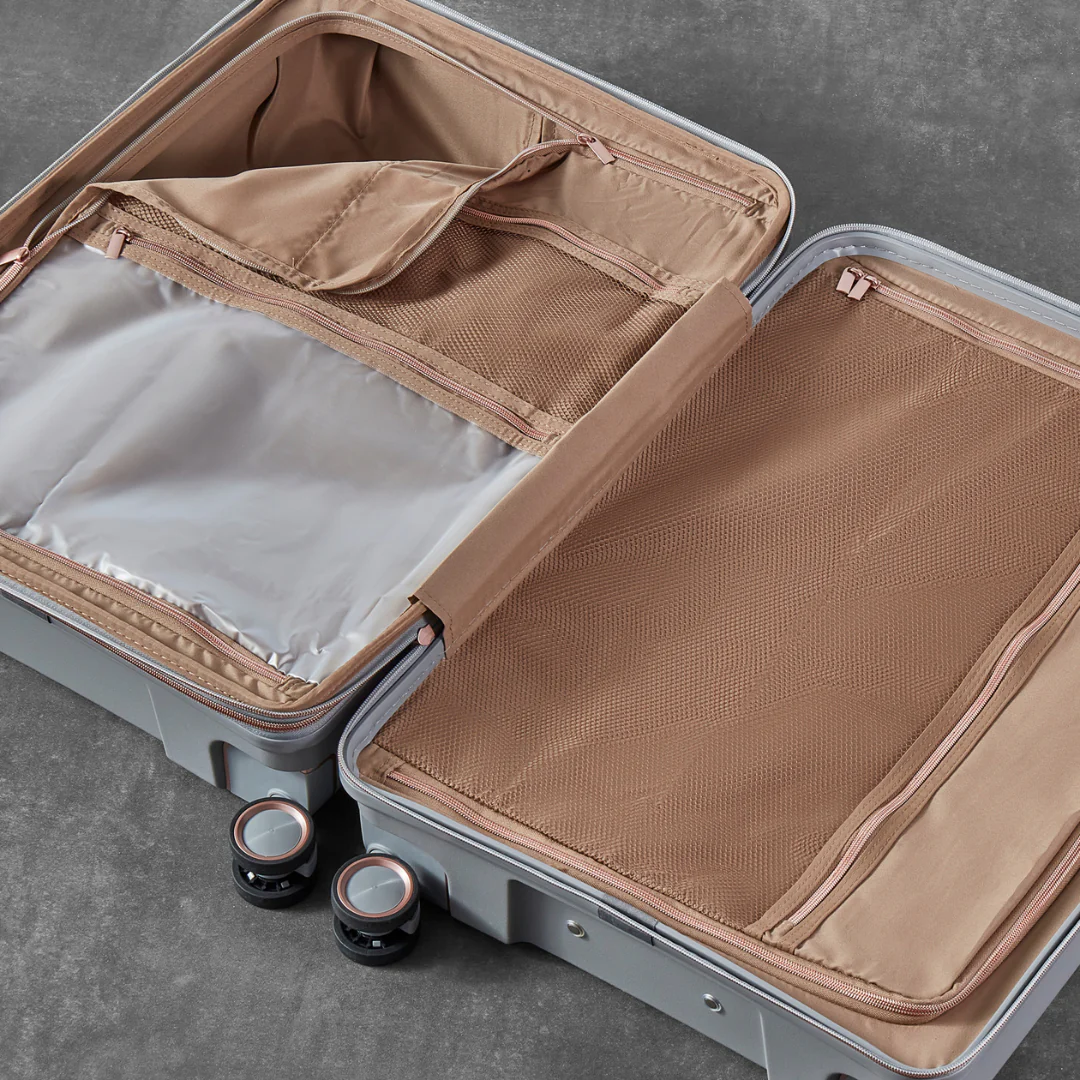 Astrid Large Suitcase in Grey - Image 5