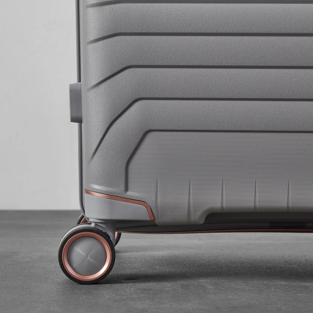 Astrid Medium Suitcase in Grey - Image 4