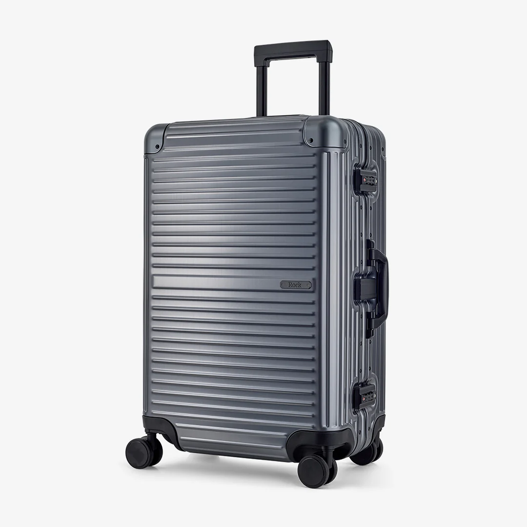 Axel Medium Suitcase in Gunmetal