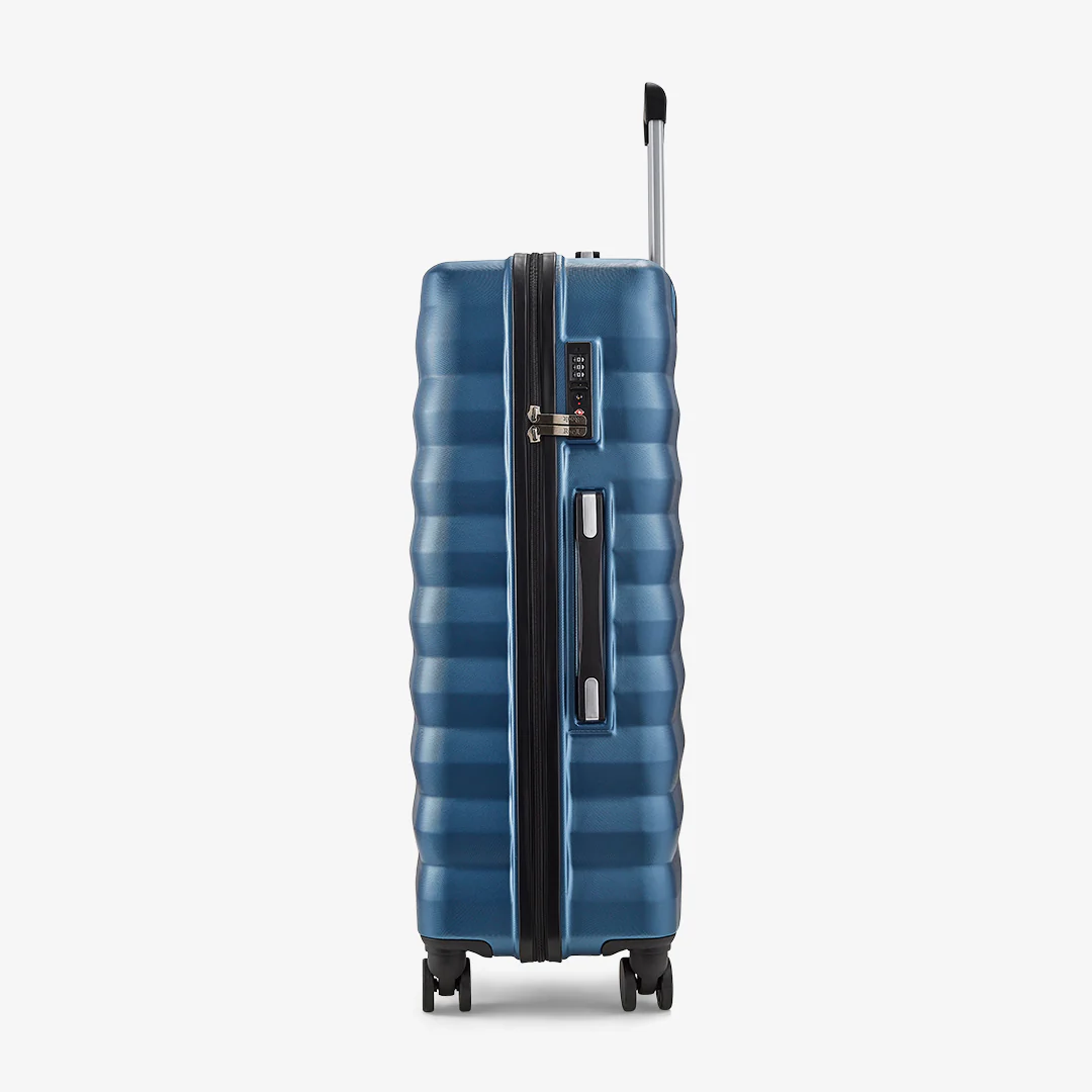 Berlin Large Suitcase in Blue - Image 3