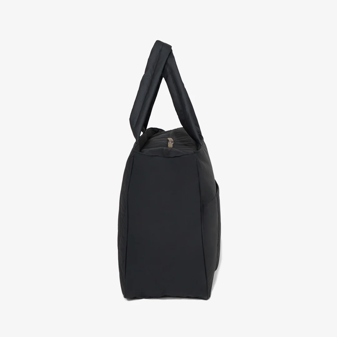Ember Weekender Bag in Black - Image 3
