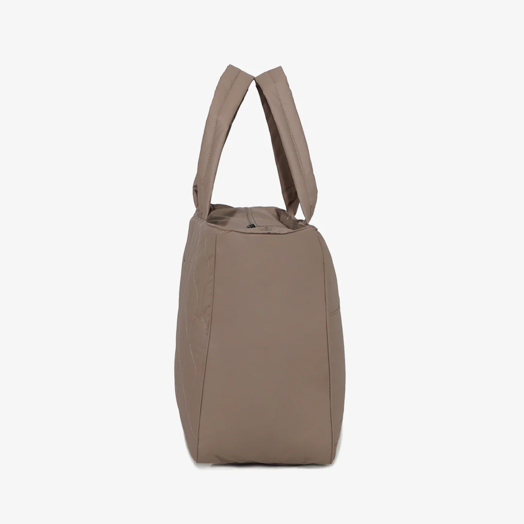 Ember Weekender Bag in Mocha - Image 3