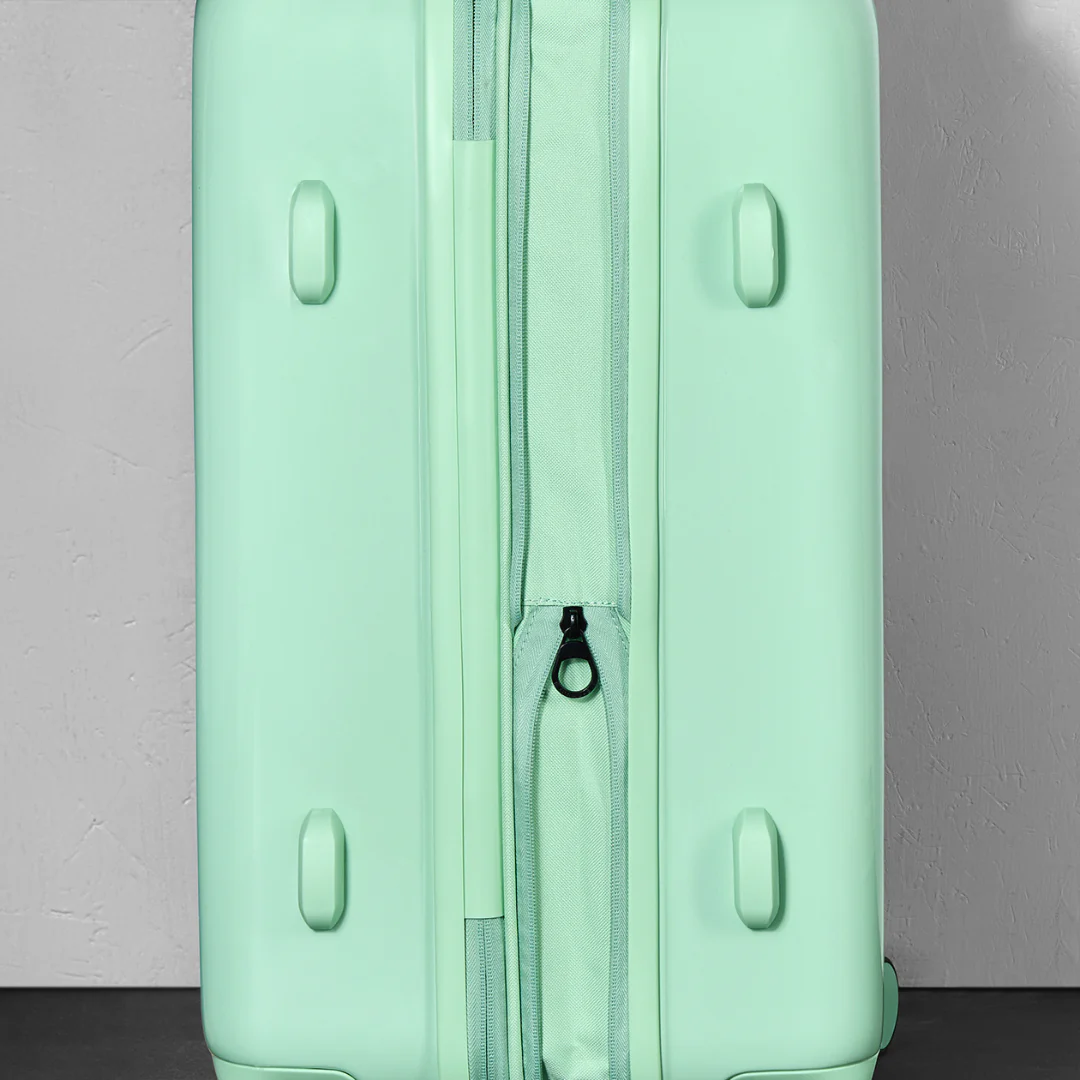 Gelato Medium Suitcase in Pistachio - Image 8