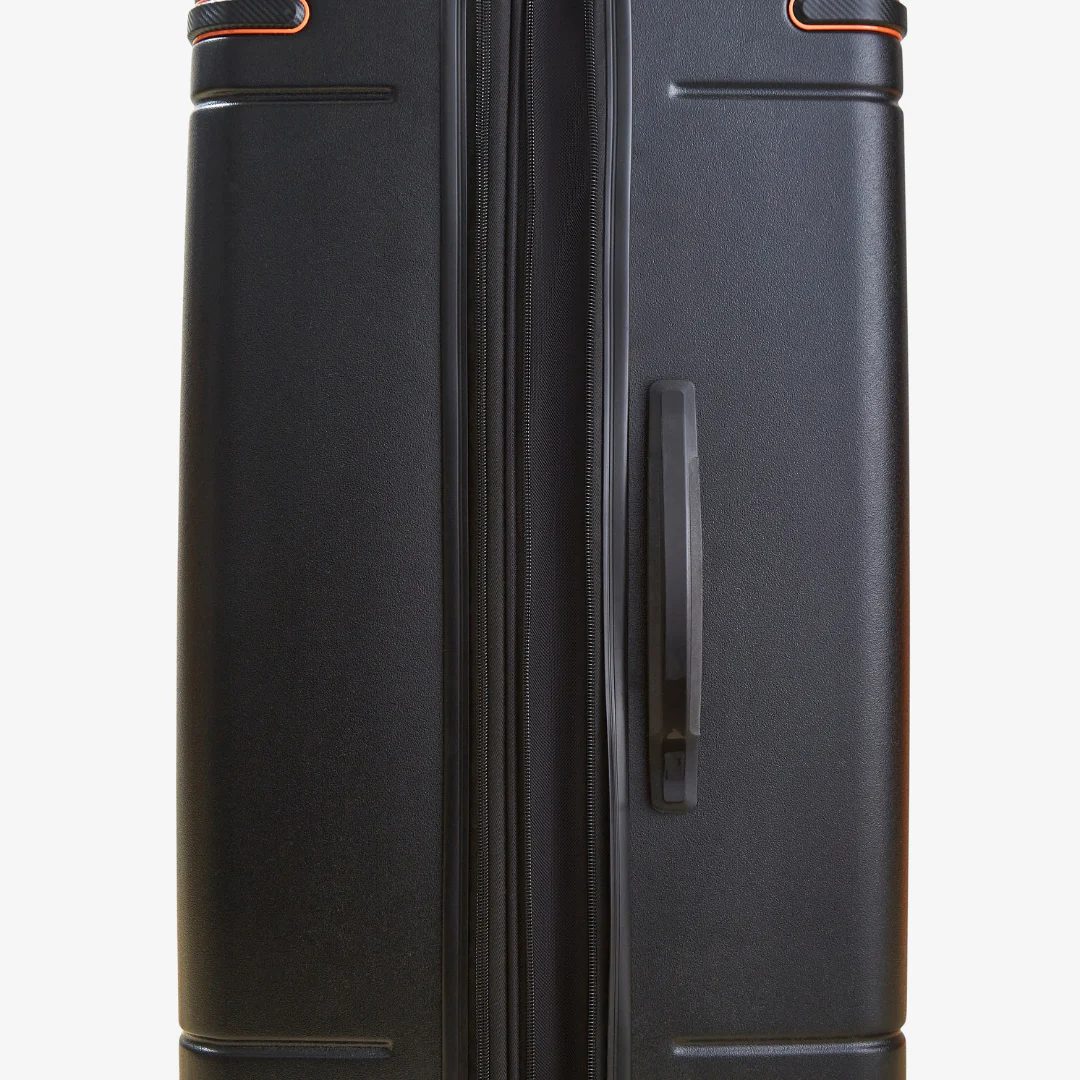 Genesis Large Suitcase in Black - Image 7