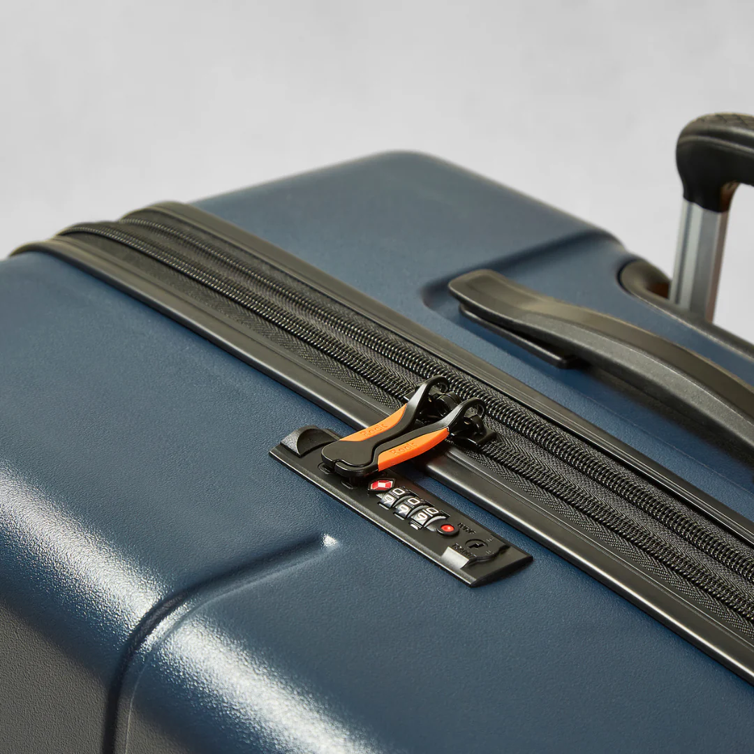 Genesis Medium Suitcase in Navy - Image 7