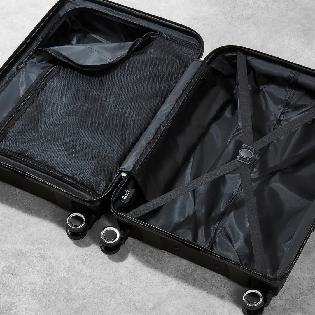Hudson Medium Suitcase in Black - Image 5