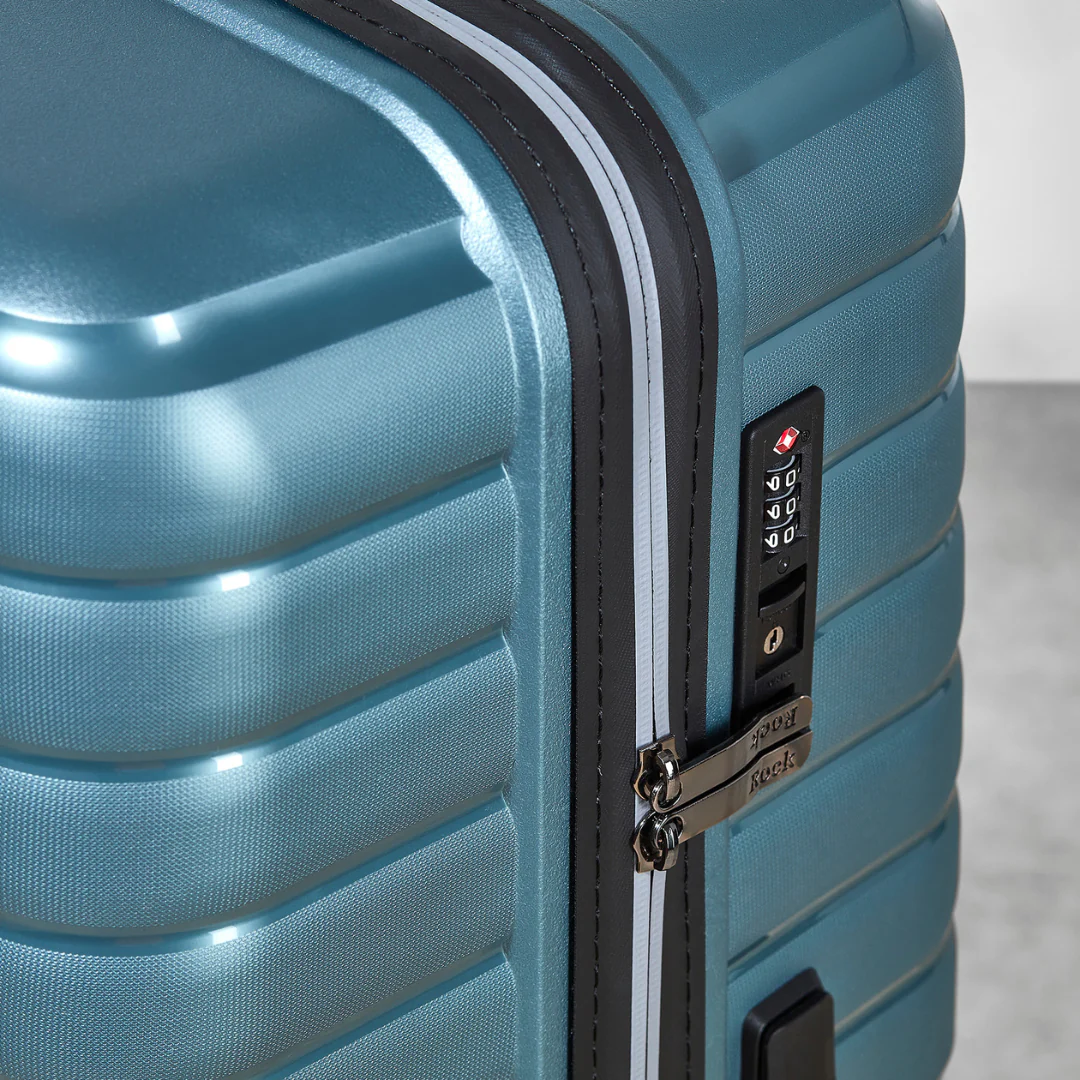 Hydra-Lite Medium Suitcase in Teal - Image 7