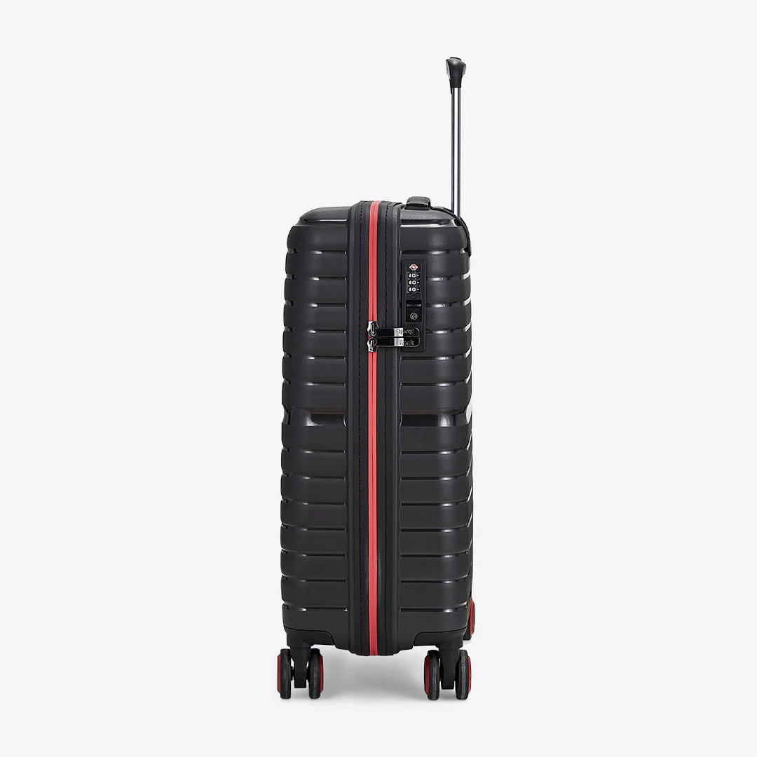 Hydra-Lite Small Suitcase in Black - Image 3
