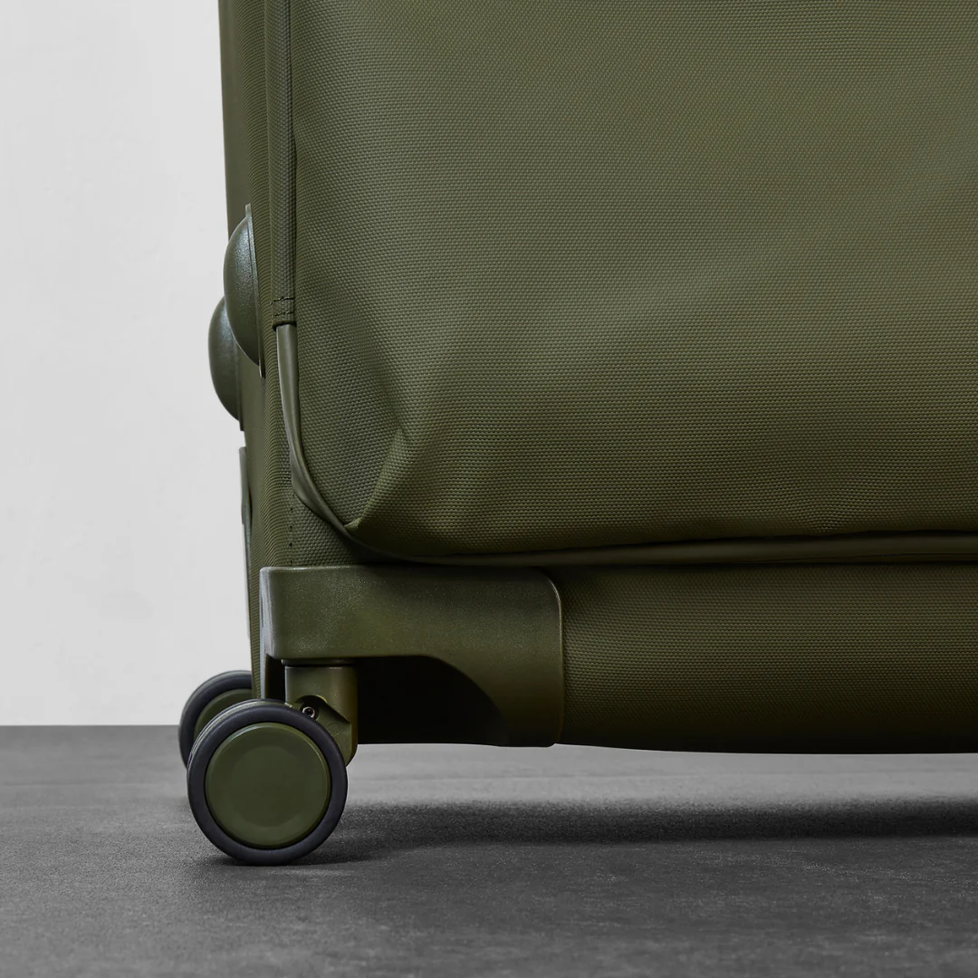 Juniper Set of 3 Suitcases in Khaki - Image 5