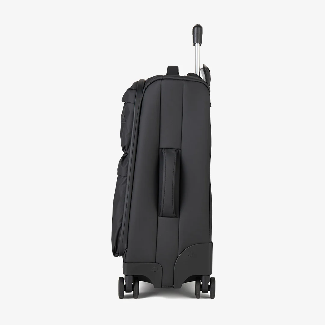 Juniper Small Suitcase in Black - Image 3
