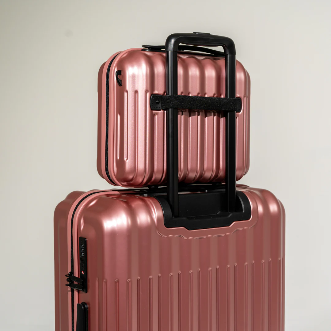 Luna Set of 5 Suitcases in Pink - Image 12