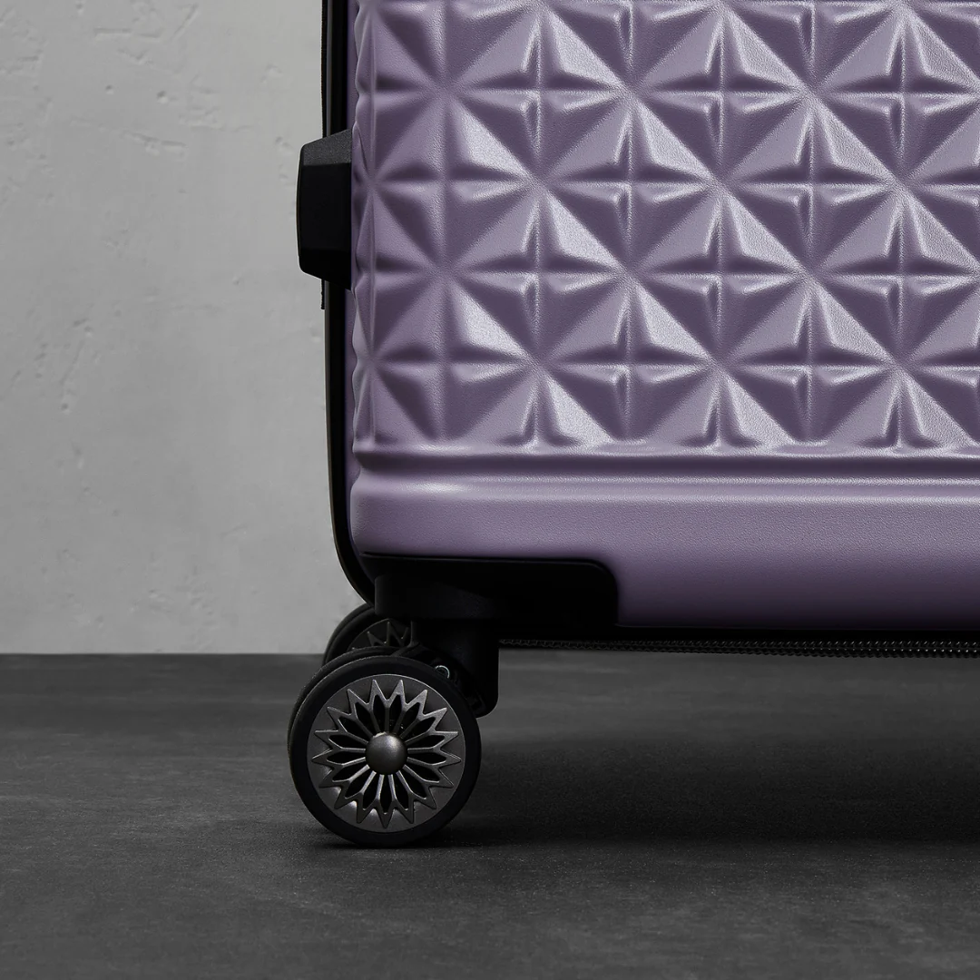 Maya Large Suitcase in Lilac - Image 3