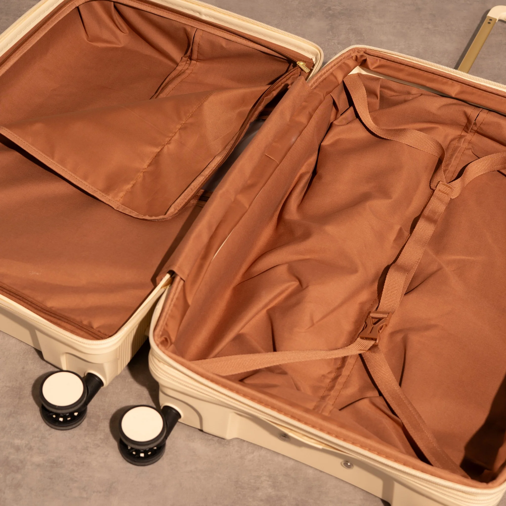 Medina Medium Suitcase in Ginger Cream - Image 6