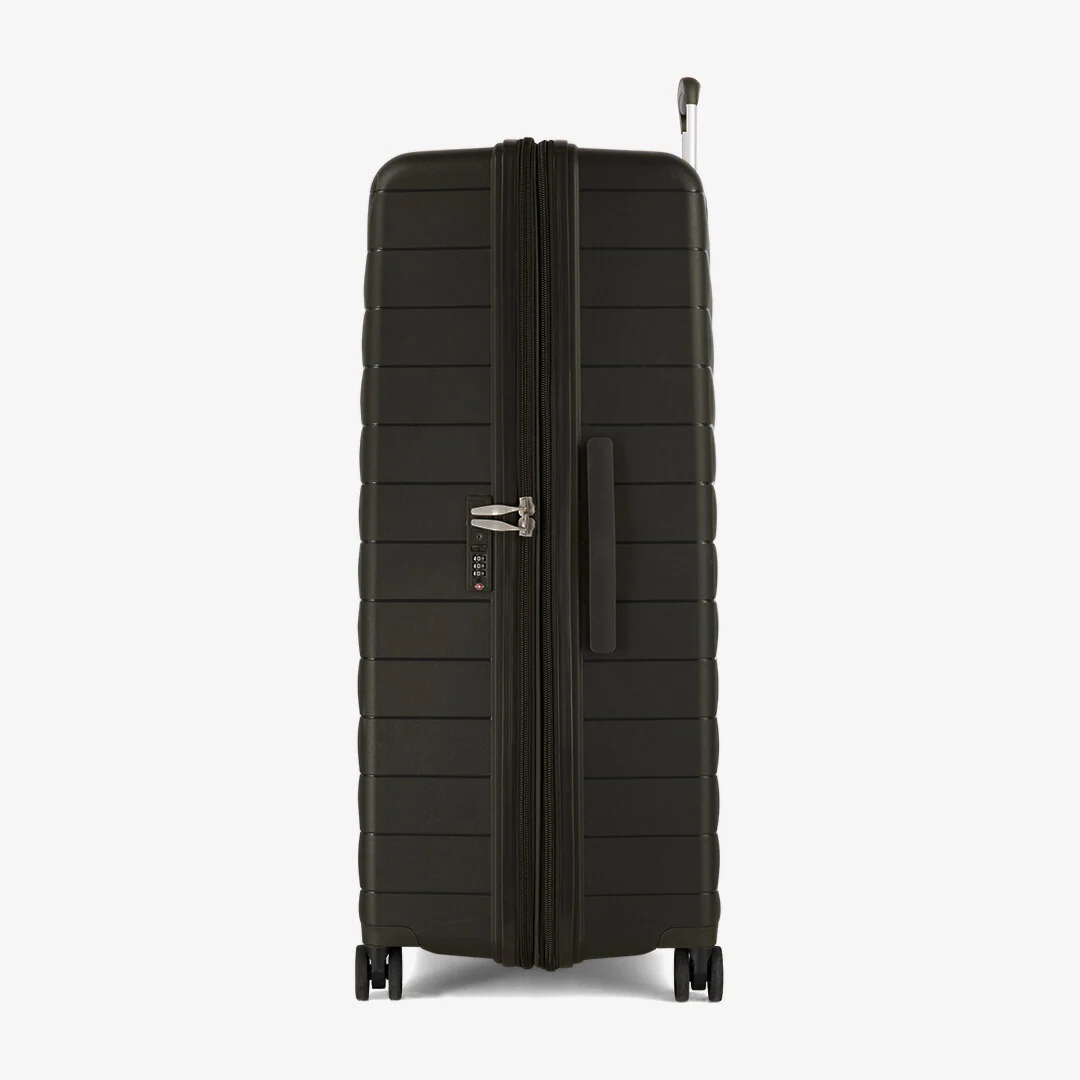 Palma Extra Large Suitcase in Black - Image 3