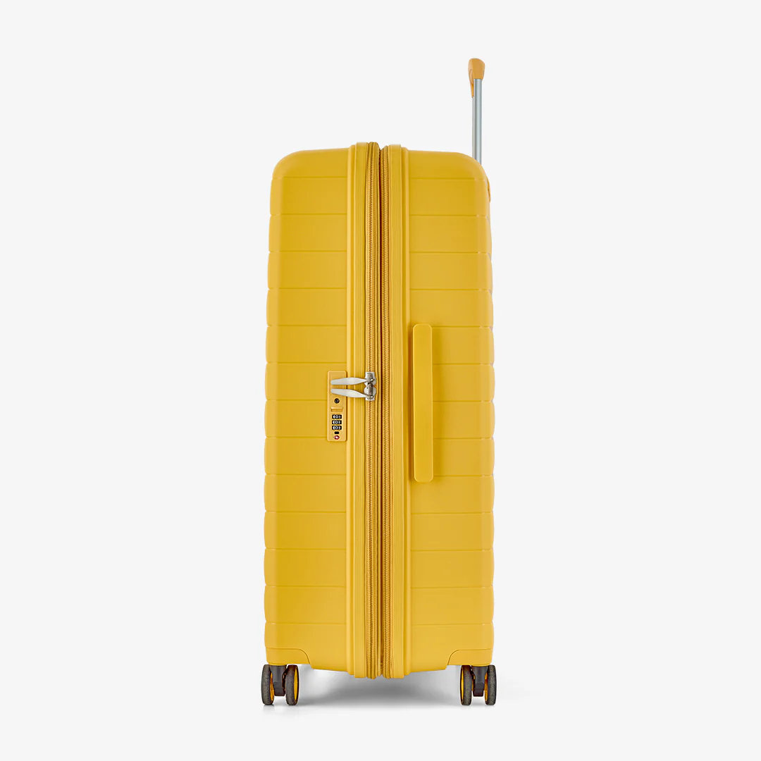 Palma Set of 3 Suitcases in Yellow - Image 4