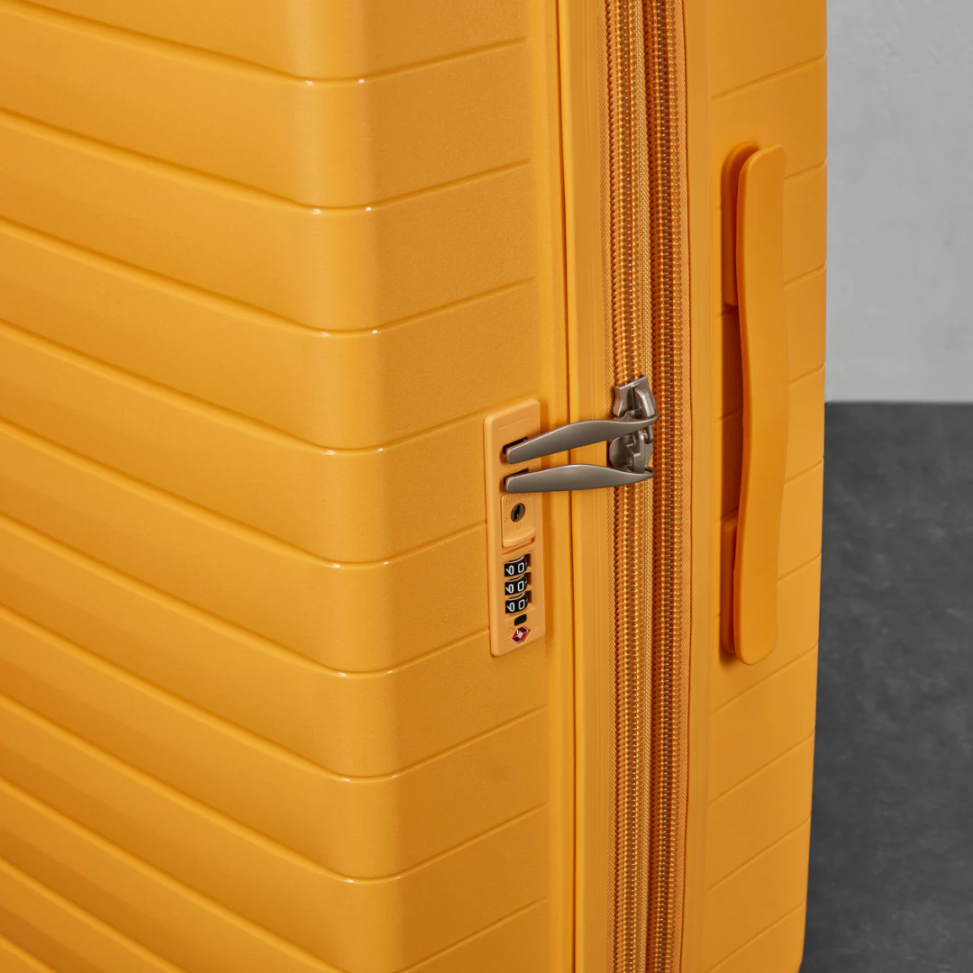 Palma Set of 3 Suitcases in Yellow - Image 7