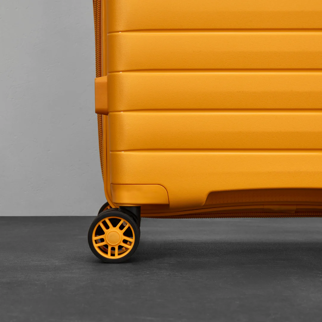 Palma Small Suitcase in Yellow - Image 4