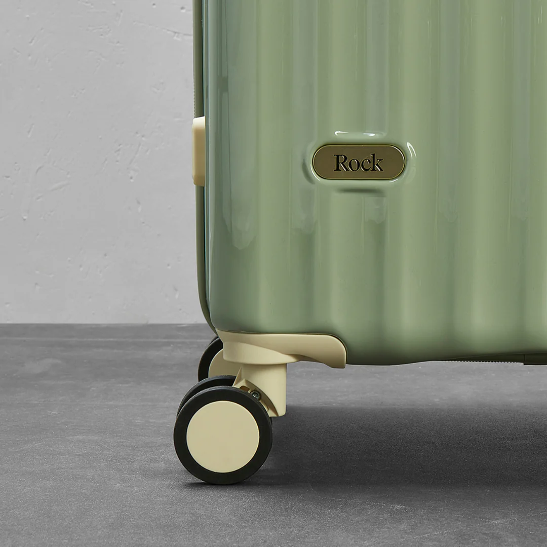 Primrose Set of 3 Suitcases in Green - Image 5