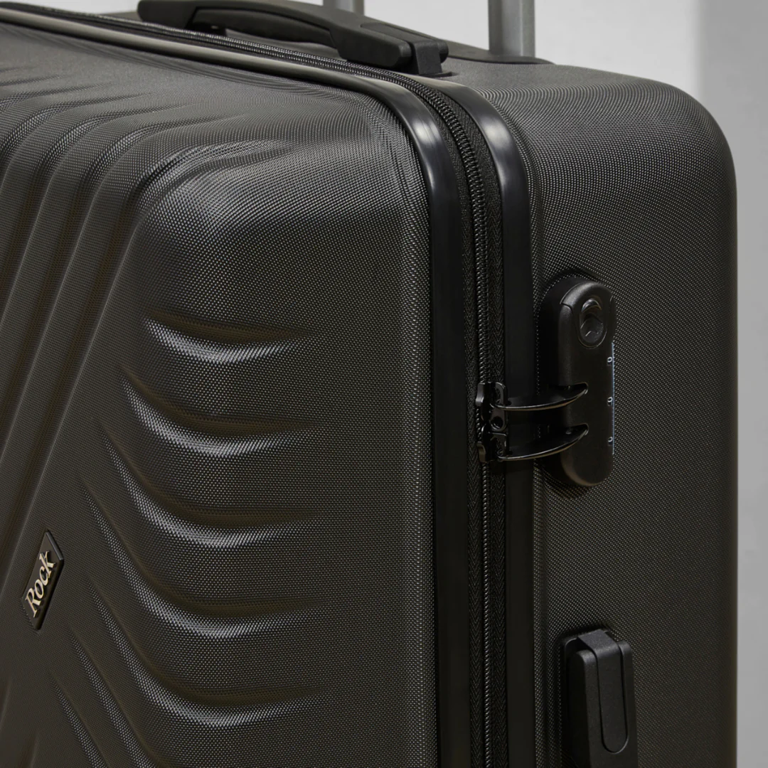 Santiago Small Suitcase in Black - Image 6