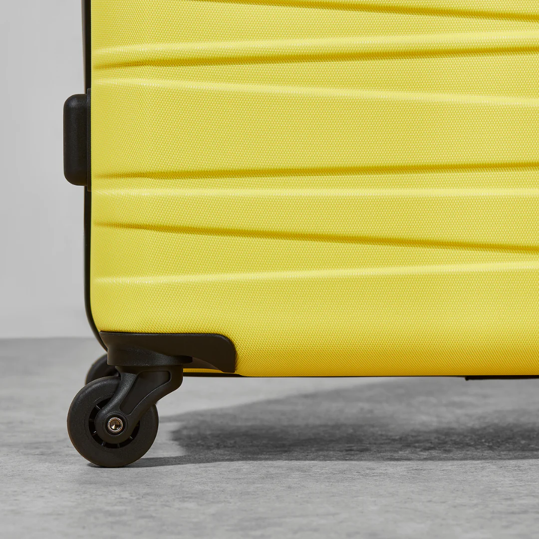 Seattle Set of 3 Suitcases in Yellow - Image 4
