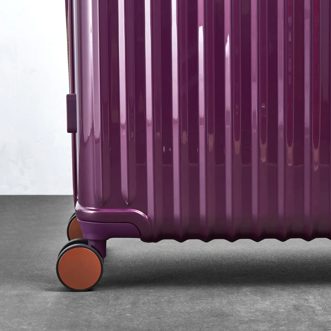 Selene Medium Suitcase in Purple - Image 4