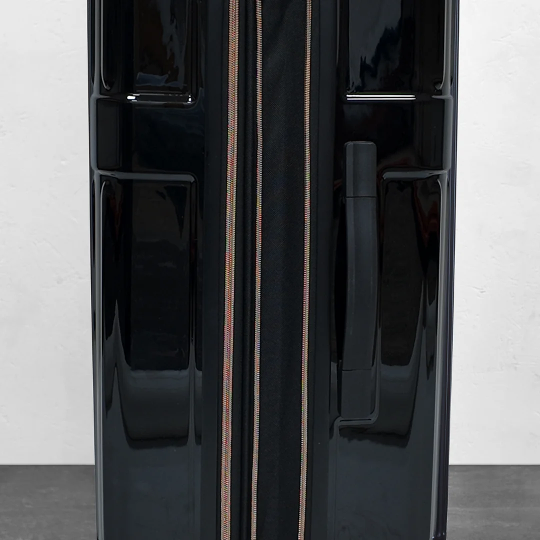 Selene Set of 3 Suitcases in Black - Image 7
