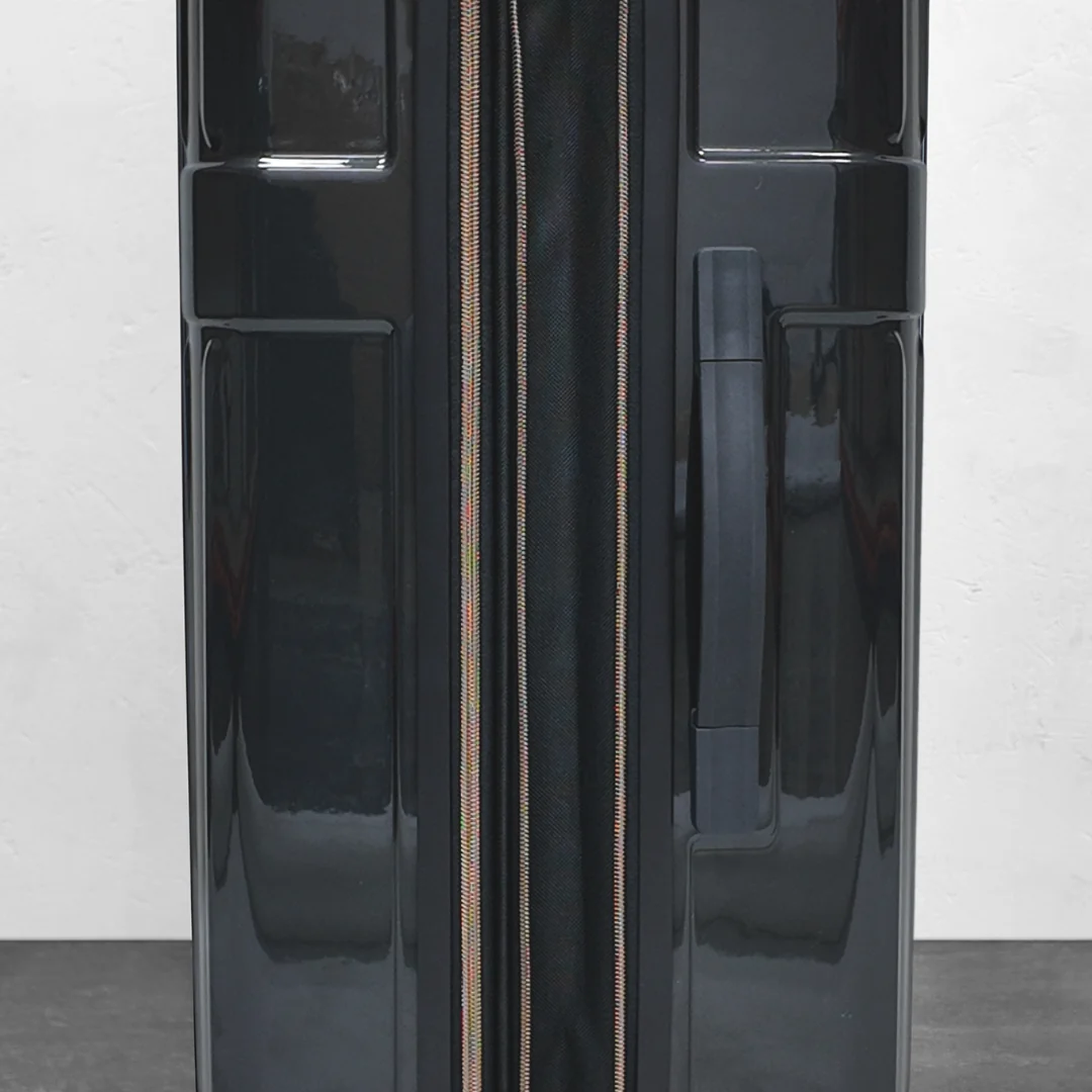 Selene Set of 3 Suitcases in Charcoal - Image 8