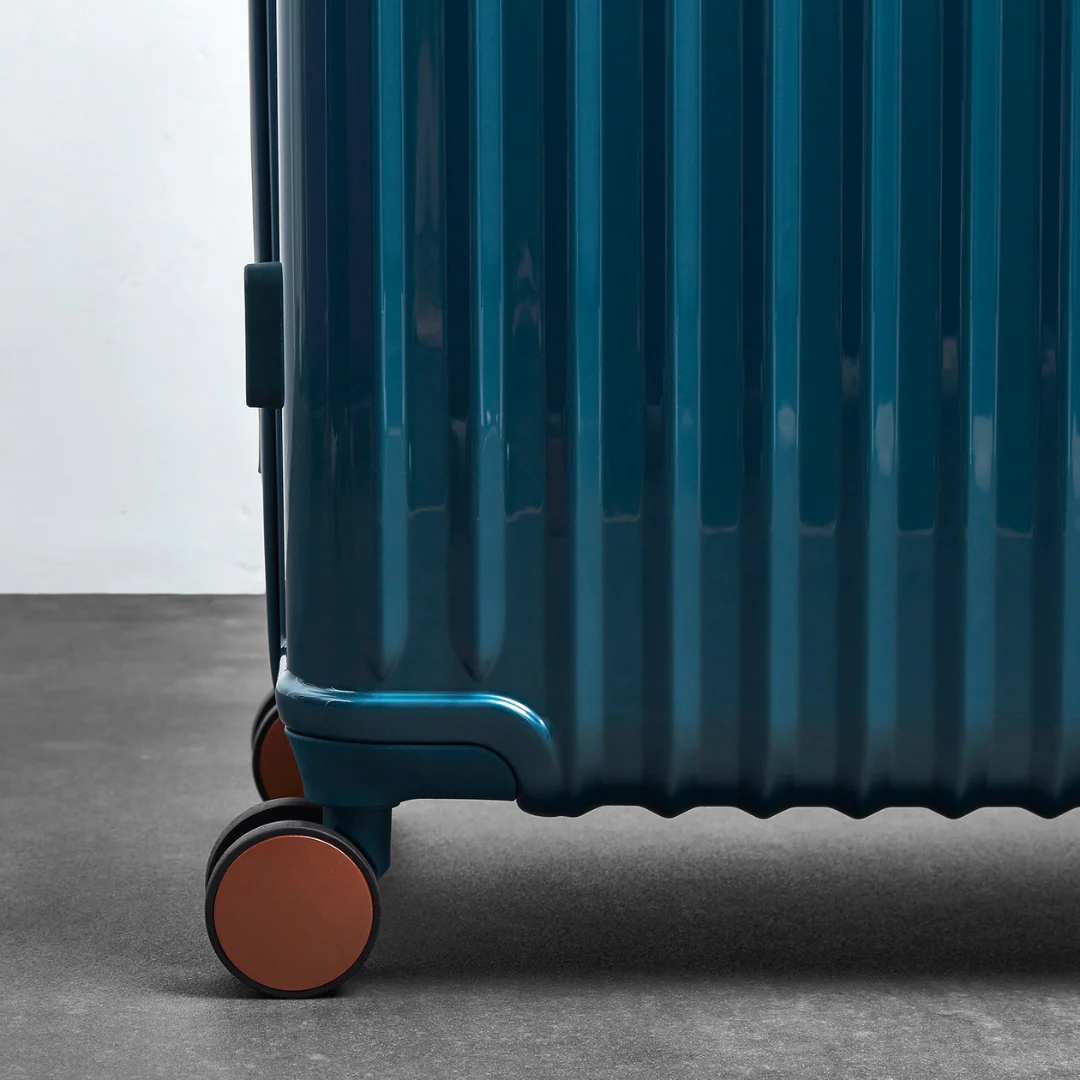 Selene Small Suitcase in Blue - Image 4