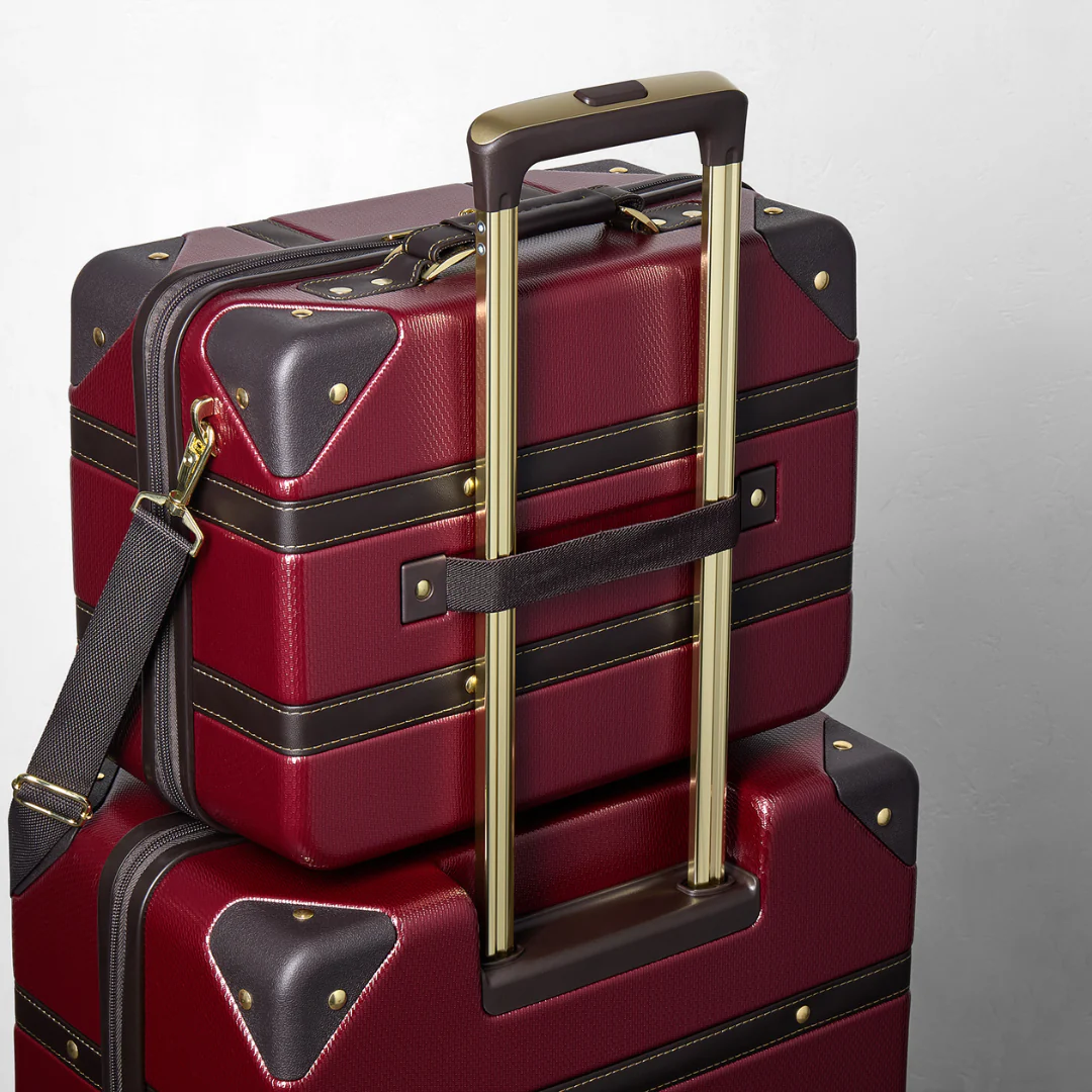 Vintage Set of 4 Suitcases in Burgundy - Image 7