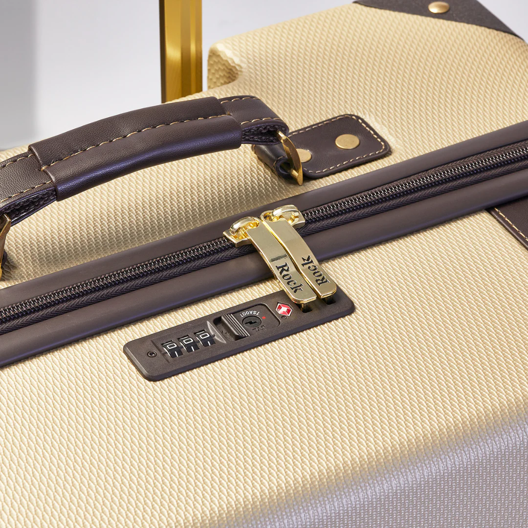 Vintage Set of 4 Suitcases in Gold - Image 6