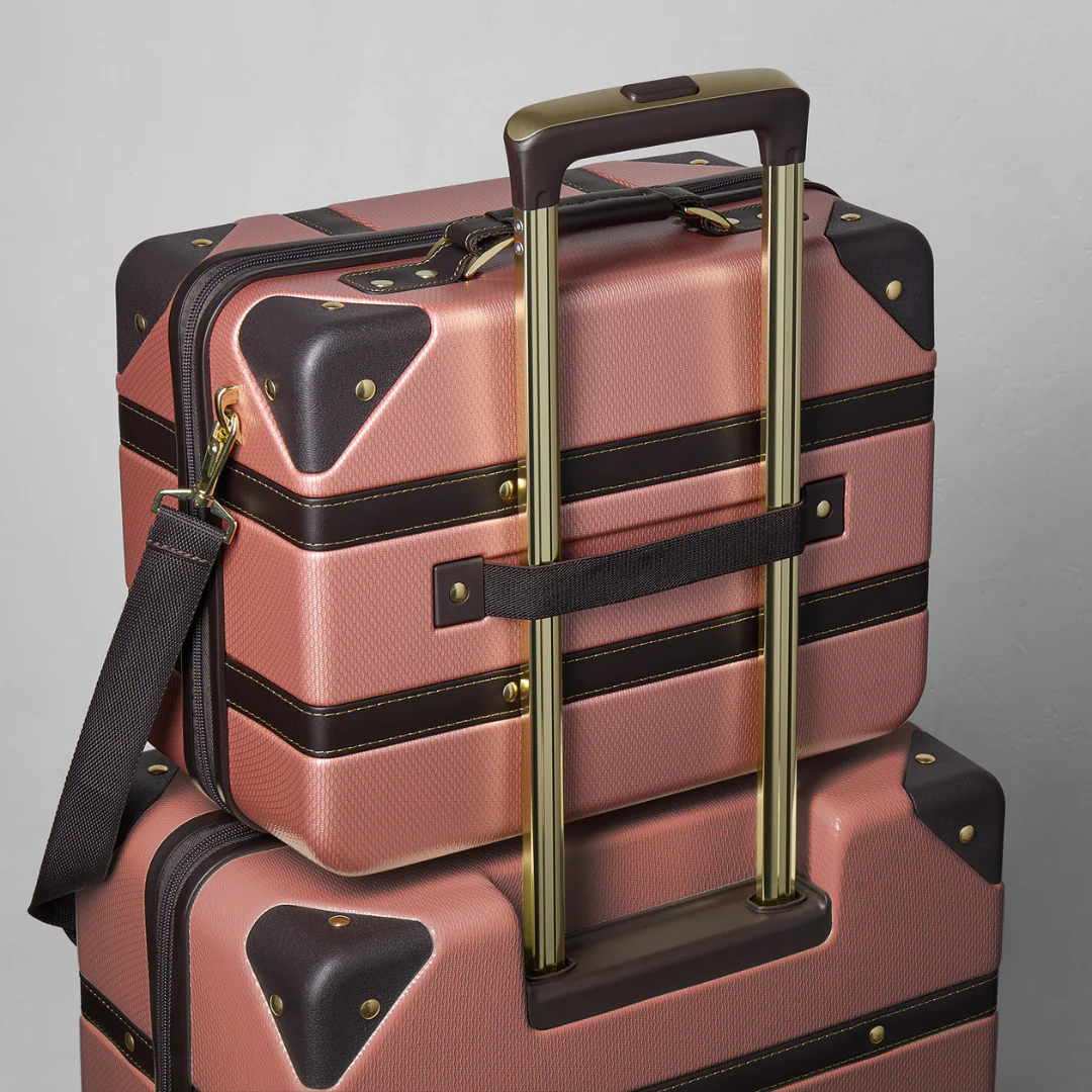 Vintage Set of 4 Suitcases in Rose Pink - Image 7